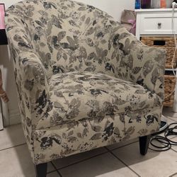 Cute Love Seat 