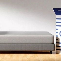 Casper Element  Matress Full Size ..almost New.