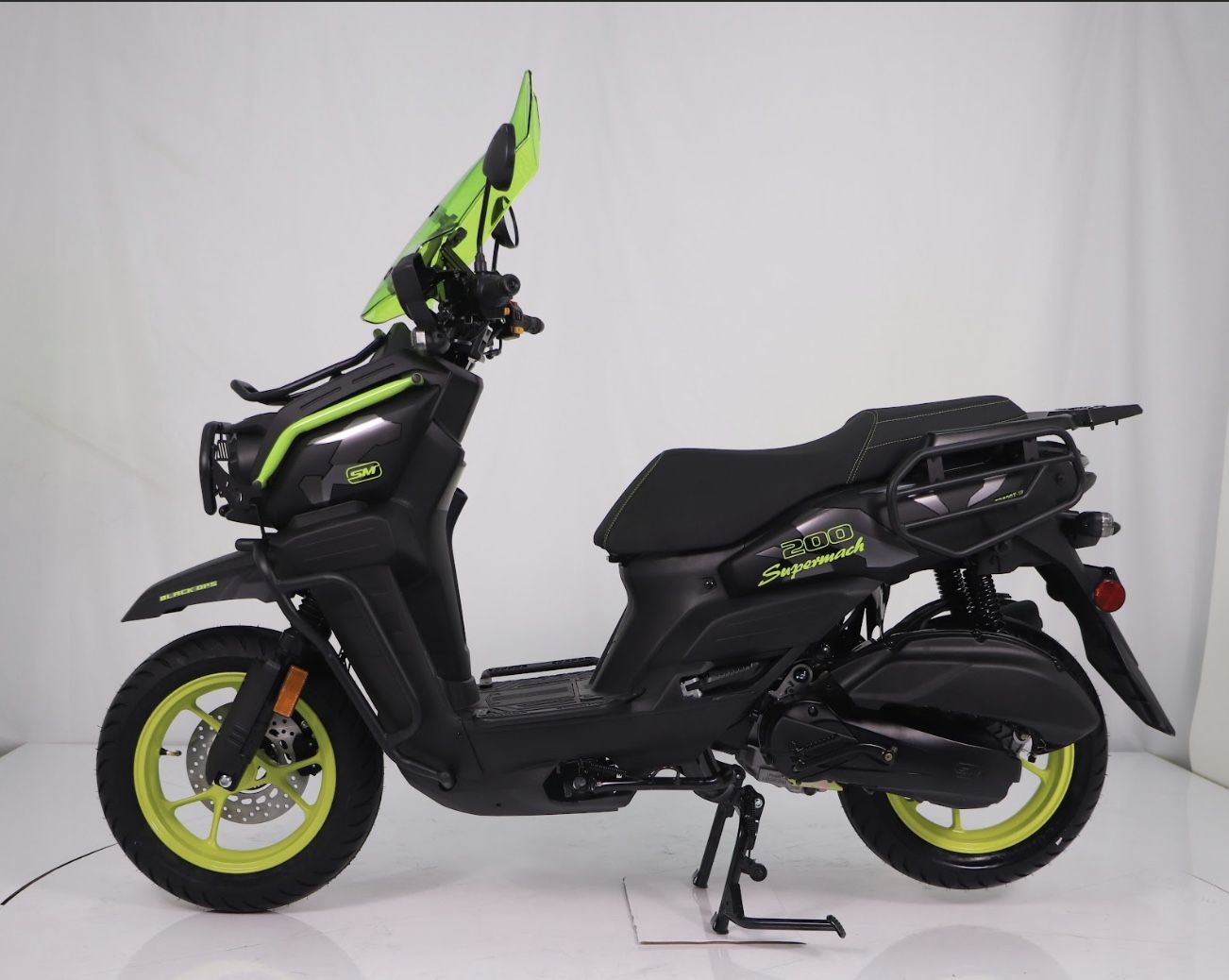 200cc Tank Neon deluxe 13 Inch Wheels. Coolest Bike In The Block