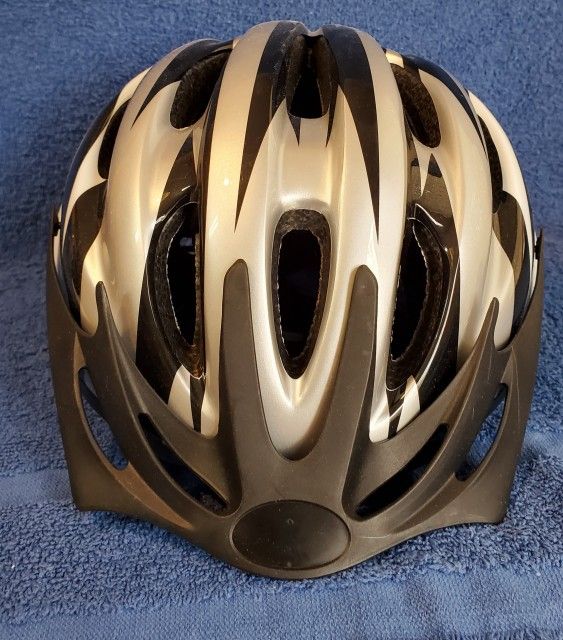 Safe Kids Size Medium Bicycle / Safety Helmet (New)