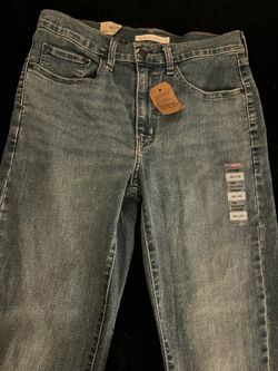 Blue levi jeans women, size 30 x 32,