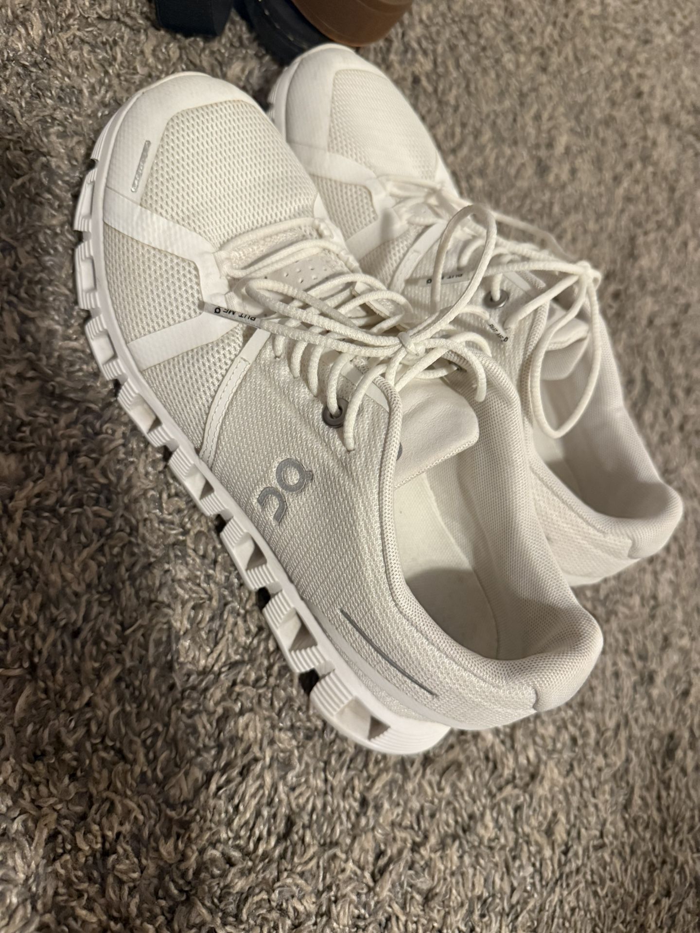 Women’s Oncloud 6 Lifestyle Shoes