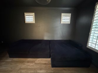 Sectional Sofa / black suede