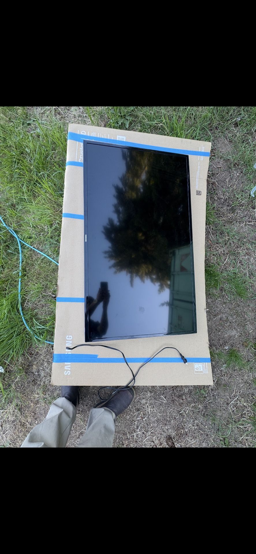 40’ Samsung Flat Screen Tv 85.00