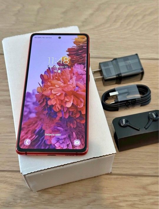 Samsung Galaxy S20FE, FACTORY UNLOCKED, Excellent Condition.