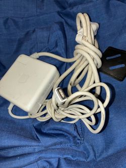 MACBOOK CHARGER