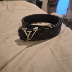 LV Belt Size 30