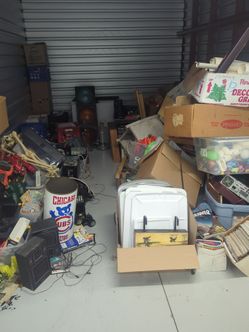 Storage unit sale! Comics, VHS, video games, toys, magazines posters and more!