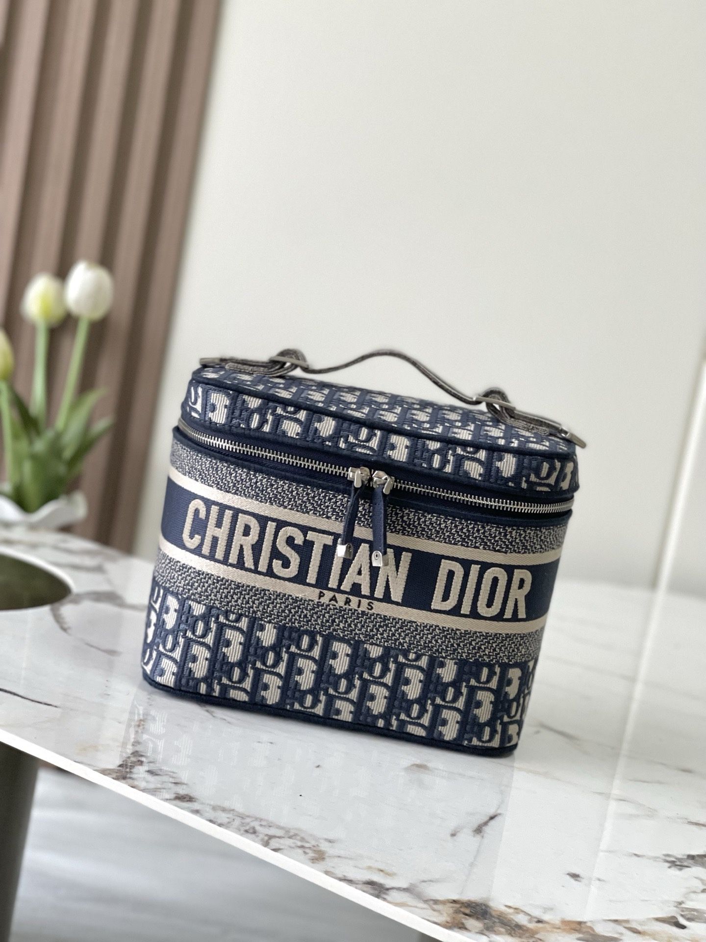 Travel Vanity bag large blue embroidery