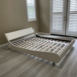 Queen Bed Frame-White