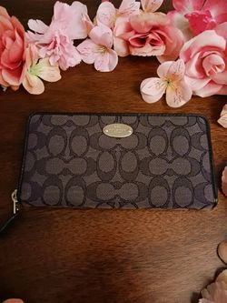 Coach Wallet 42