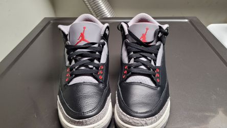 Air Jordan 3 Black Cement Reimagined in Men's Size 10.