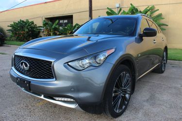 2017 INFINITI QX70