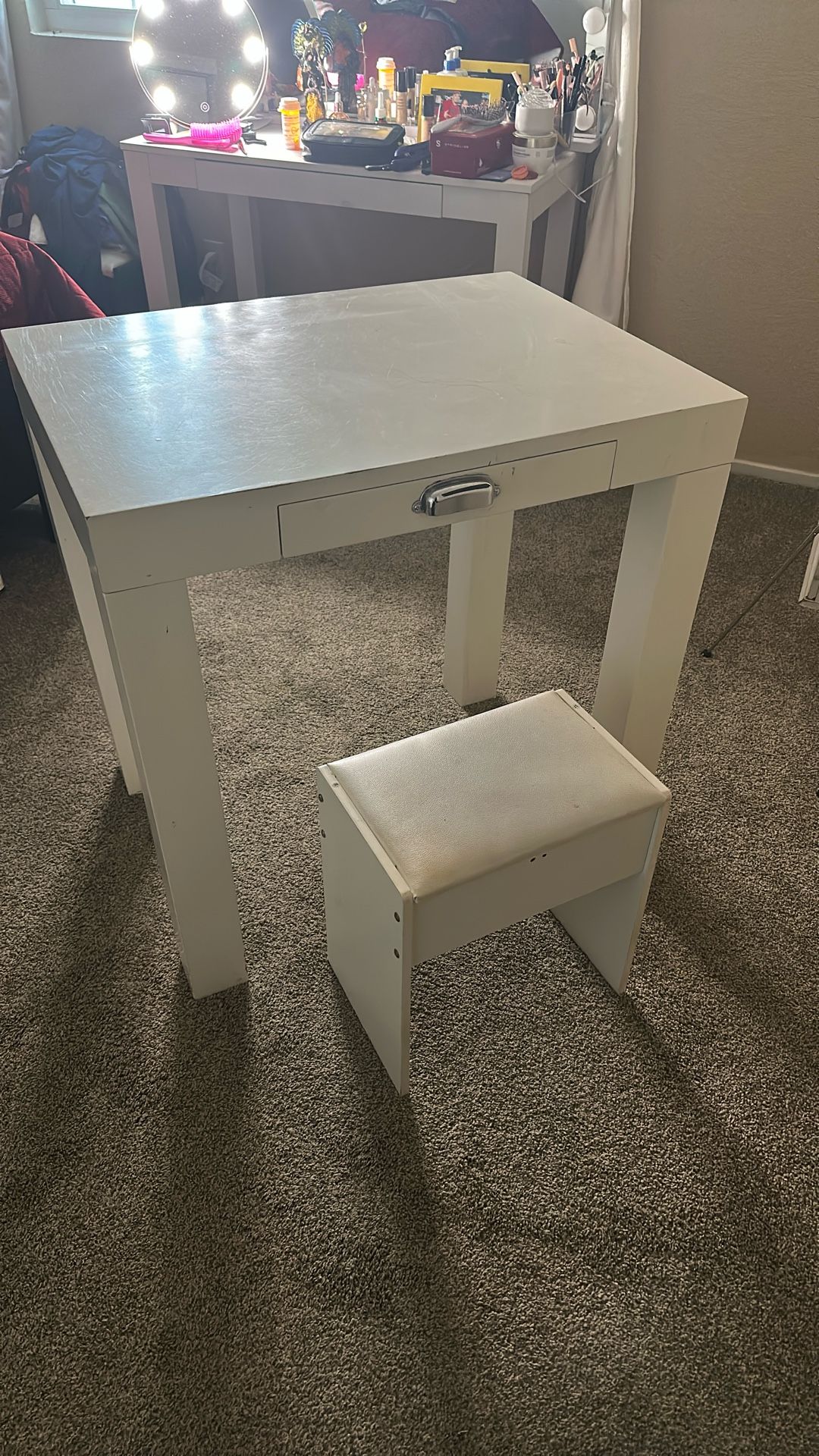 Vanity Table And Chair