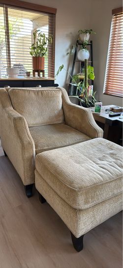 Accent Chair with Matching Ottoman