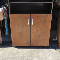 Storage Cabinet With Adjustable Shelves 
