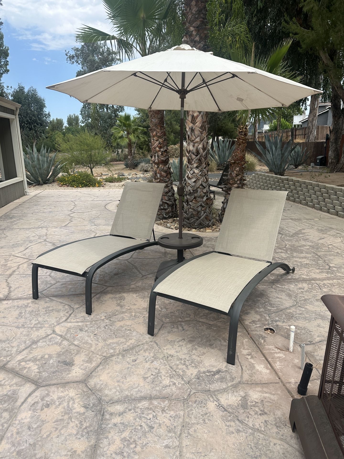 Texacraft Commercial Grade Chaise Lounges (Heavy Duty) (Umbrella/Table NOT Included)