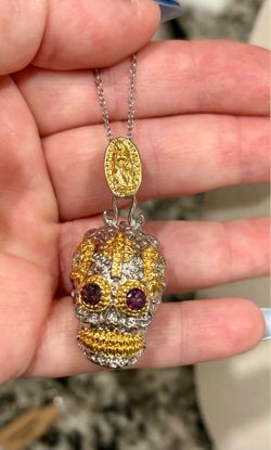 New garnet skull pendent AVAILABLE