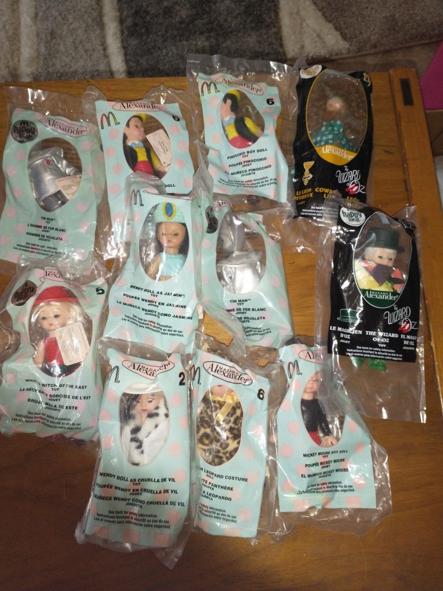 Madame Alexander McDonald's happy meal multiple years 11 toy lot
Couple duplicates