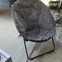 Folding Hammock Style Chair 