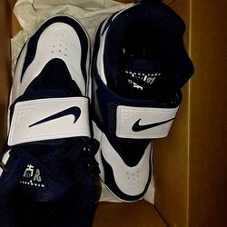 Men's Nike diamond turf sneakers