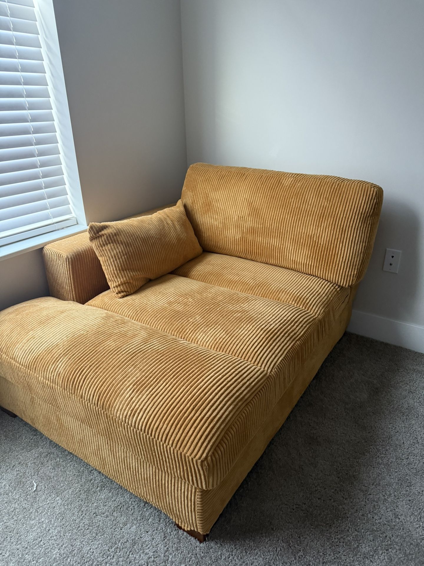 Sofa/Chaise