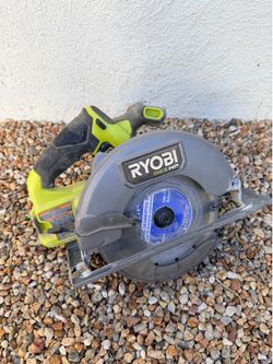 Ryobi ONE+ HP 18V Brushless Cordless 7-1/4 in. Circular Saw (Tool Only)