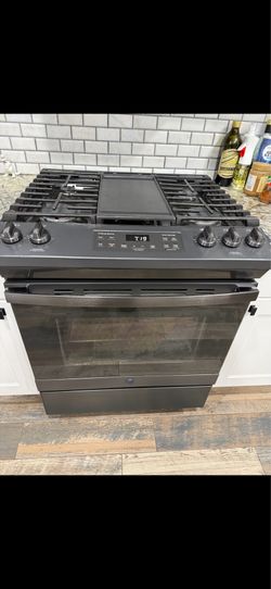 Slide-In Gas Range