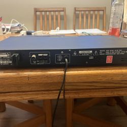 Akai Quartz Synthesizer Tuner 