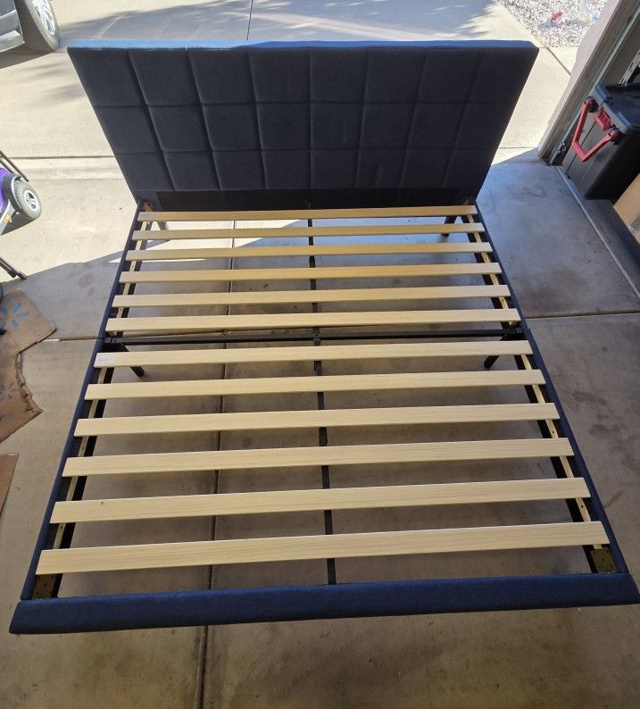 King Slat Bedframe