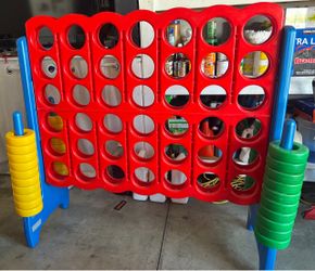 Giant Connect 4 Game