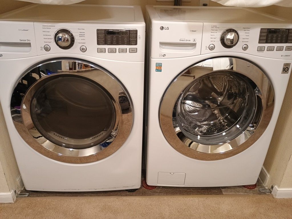 LG Washer Dryer Combo Set