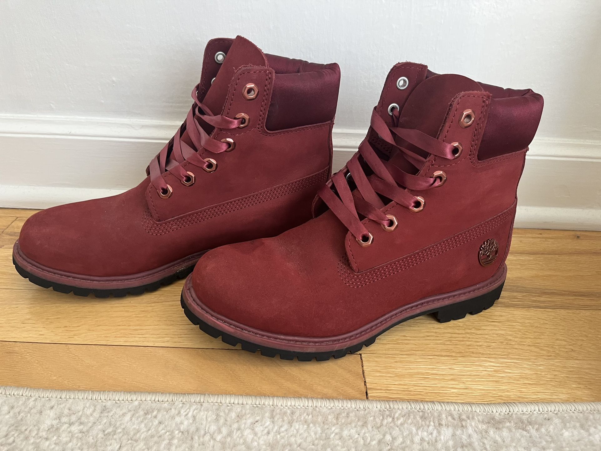 Women’s Burgundy Timberland Boots 8.5