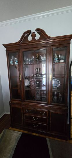 Drexel Heritage China Cabinet