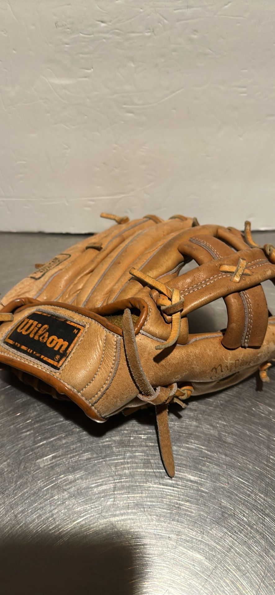 Wilson A2284 Baseball Glove Leather Jim Rice RHT Vintage 1980s Youth 9"