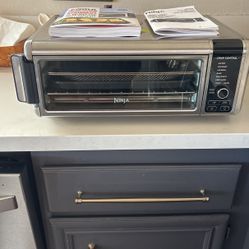 Ninja  Foodie Model Sp100