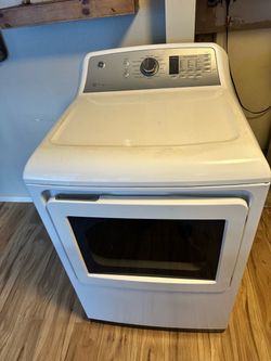 GE Front-Load Dryer White