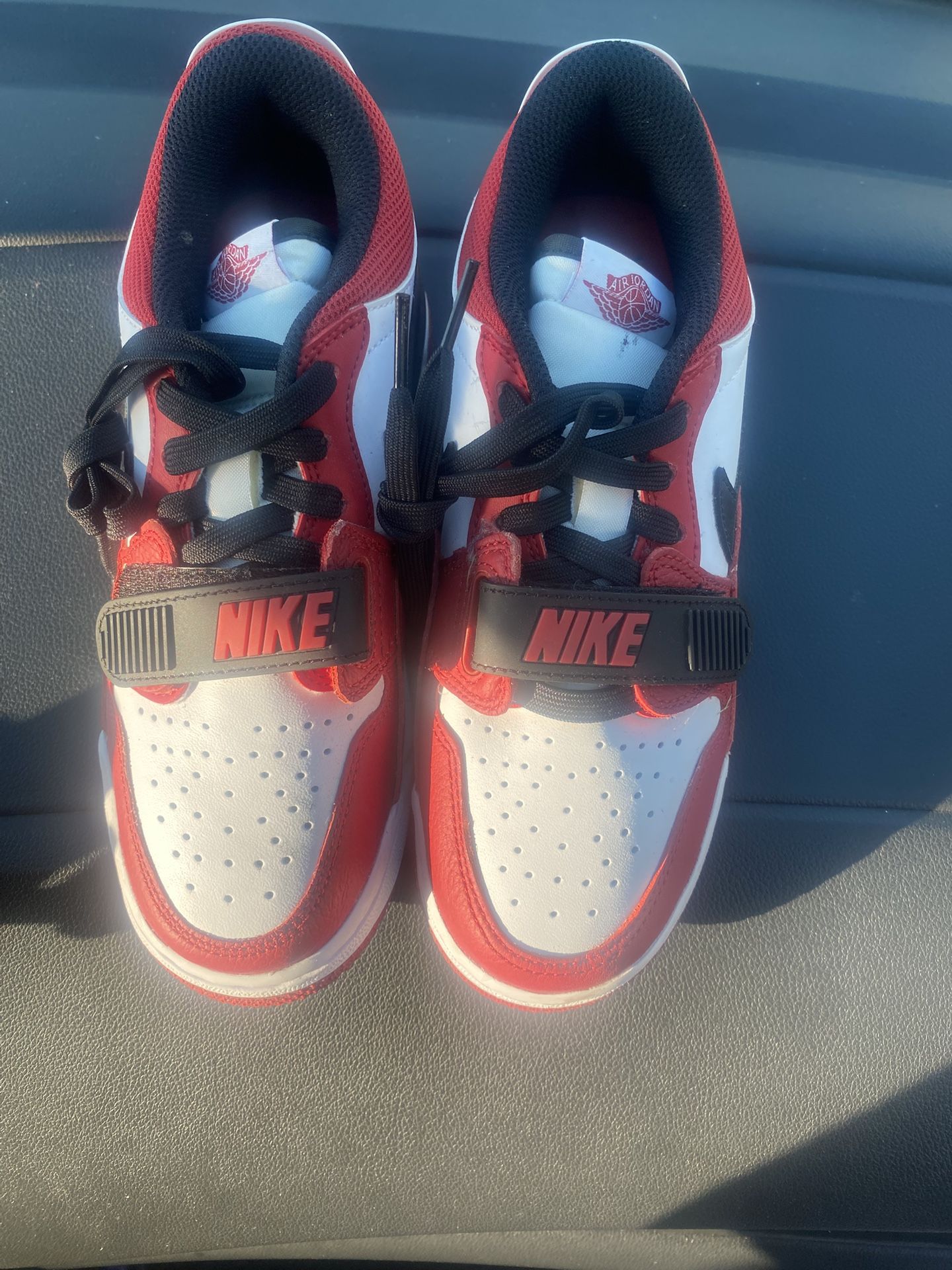 Kids Jordan 4y