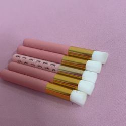 5 Pink Lash Brushes