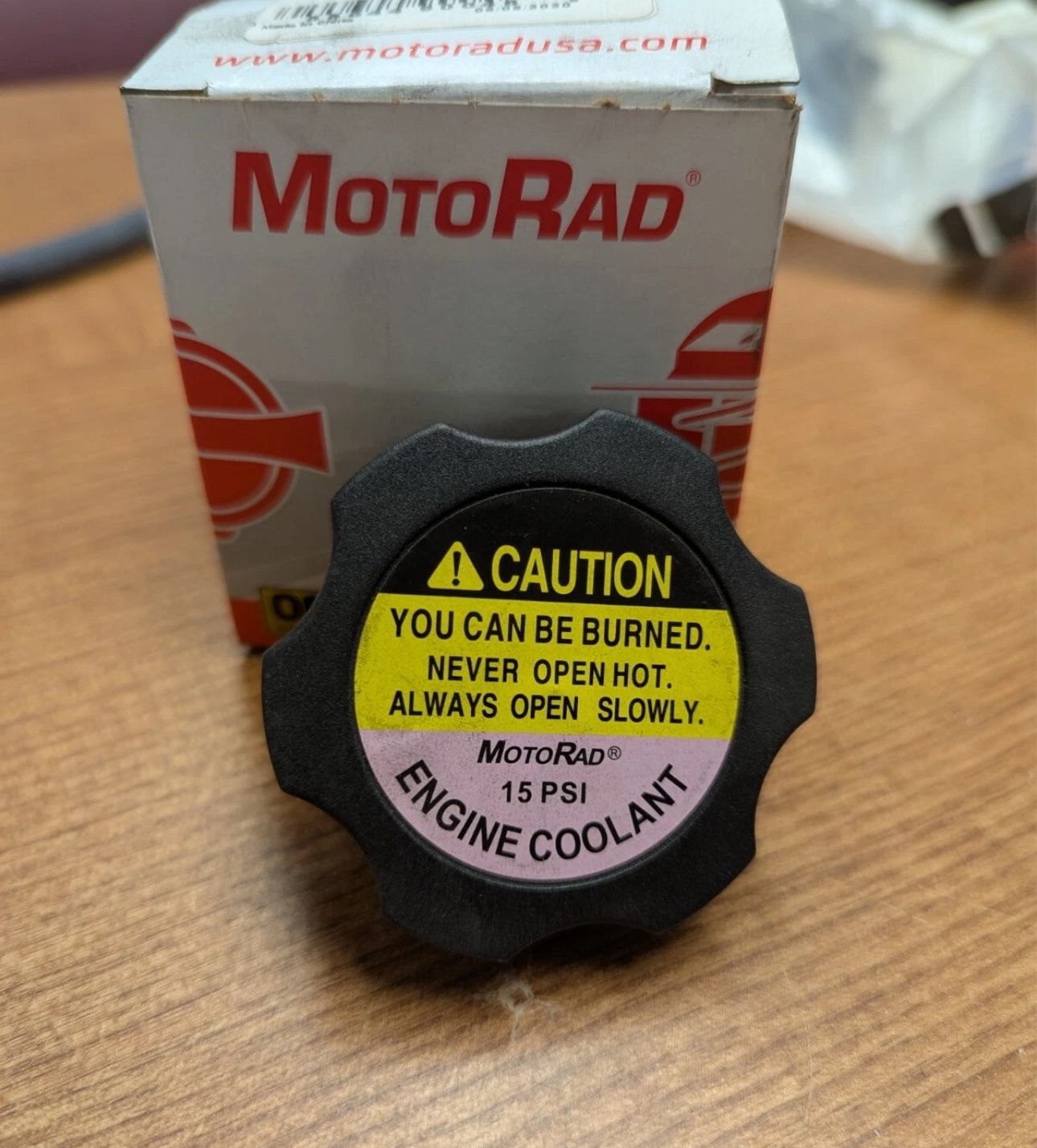 Engine Coolant Reservoir Radiator Cap, new, 10248
