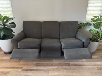 La-Z-Boy power reclining loveseat and 3-seat sofa set