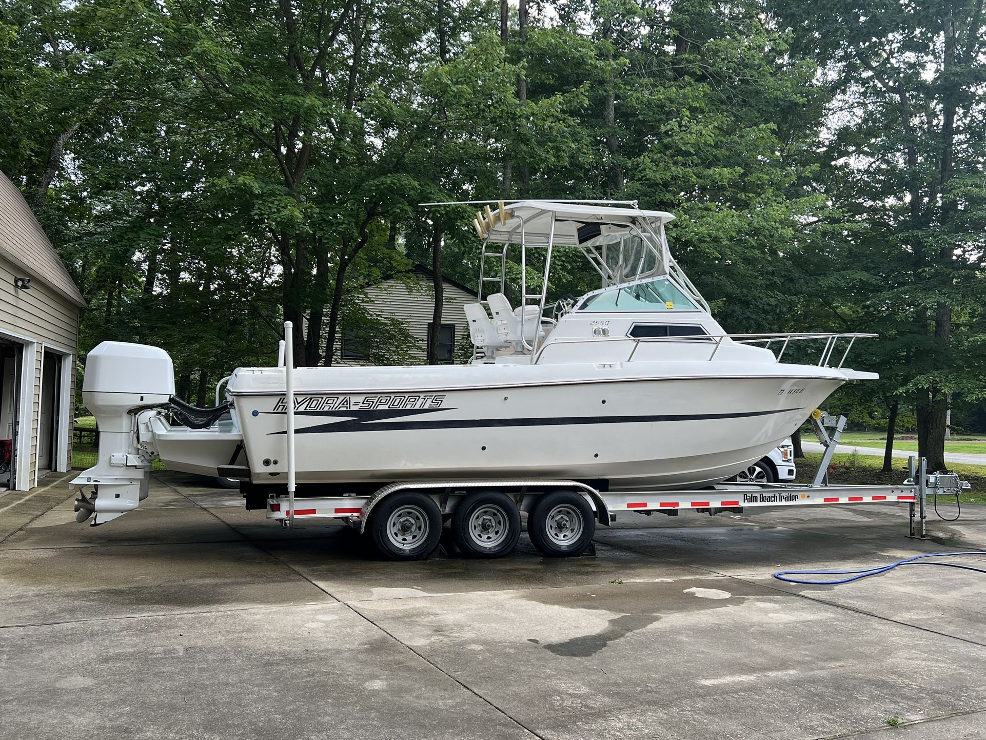 1998 Hydra Sport Walk around