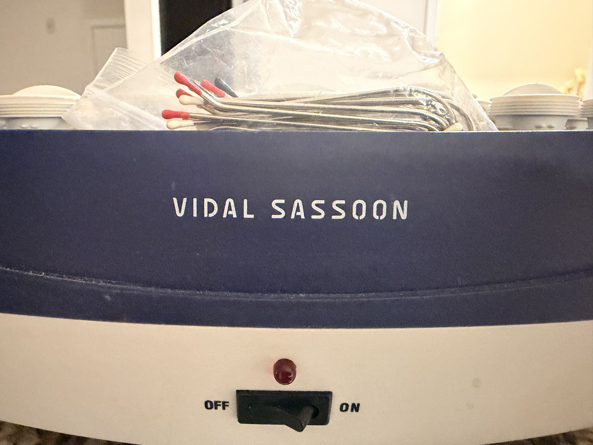 Vidal Sassoon 20-Roller Hairsetter Hair Model VS372 20 Clips