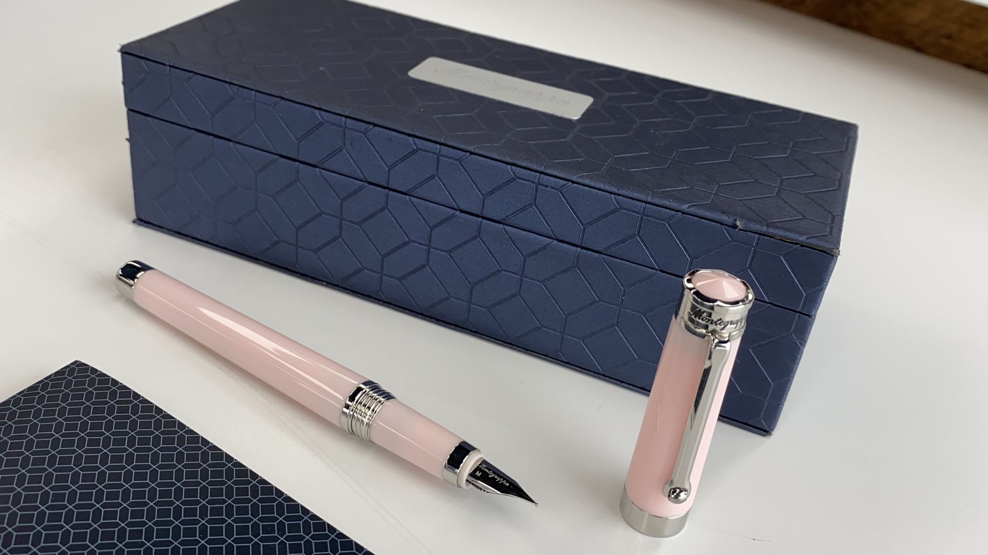 MONTEGRAPPA PAROLA PINK RESIN FOUNTAIN PEN BRAND NEW 100% AUTHENTIC MSRP $375