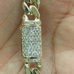14k Gold cuban link chain hand made 175.7 grams & 1.50 ct diamonds 27 inch long 10mm