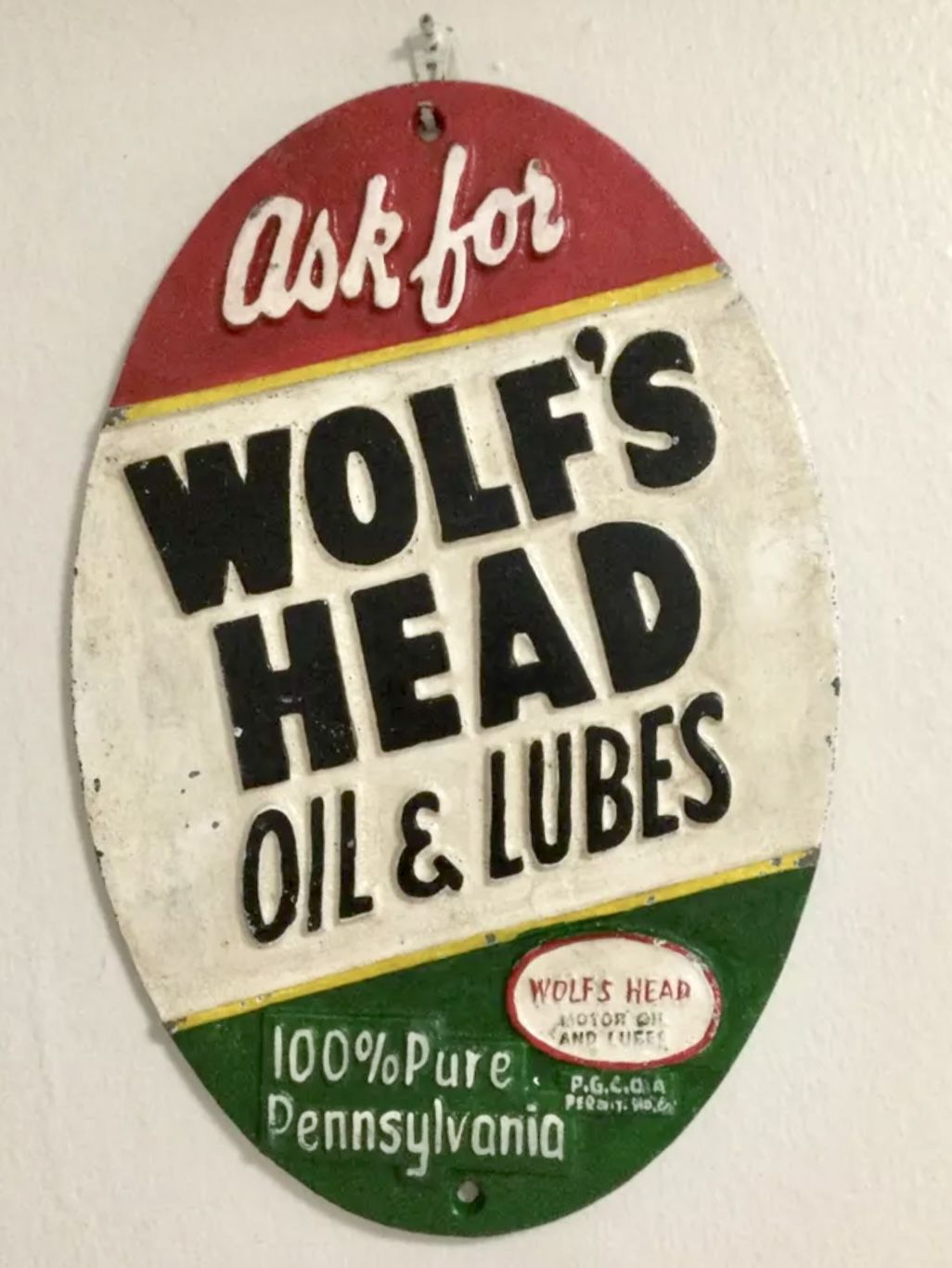 Rare Vintage Wolf’s Head Oil & Lubes Cast Iron Advertising Sign 1955