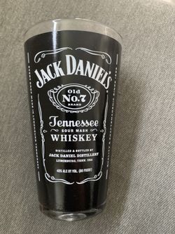 Jack Daniel’s Tennessee whiskey glasses