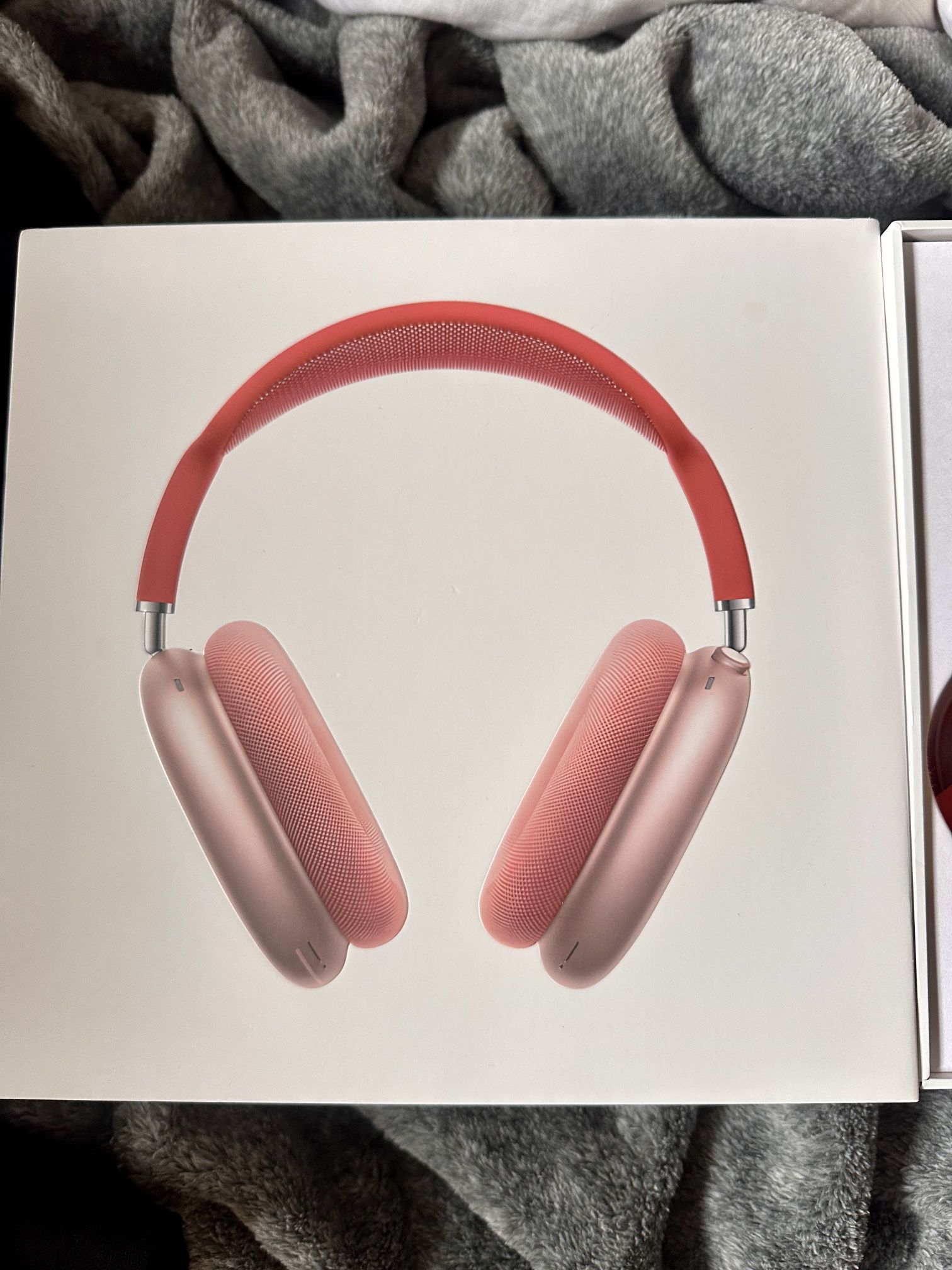 AirPod Pro-Max