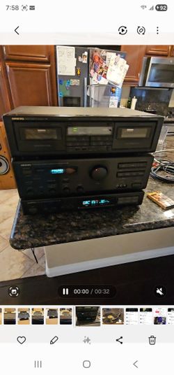 Onkyo Stereo System With Pioneer Pl-12 Turntable 