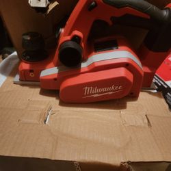 Milwaukee Tool 2623-20 M18 3-1/4in Planer with 20 Locking Position Bare Tool NEW